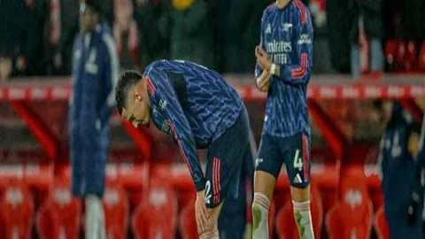 掘金之战塞克斯顿表现抢眼：18投8中得20分，面对严防显力不从心